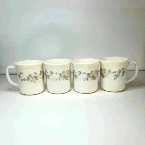 Arcopal France Champetre 4 coffee cups/mugs 
3 1/2” H x 3 1/2"D. Vintage Floral - Picture 1 of 9